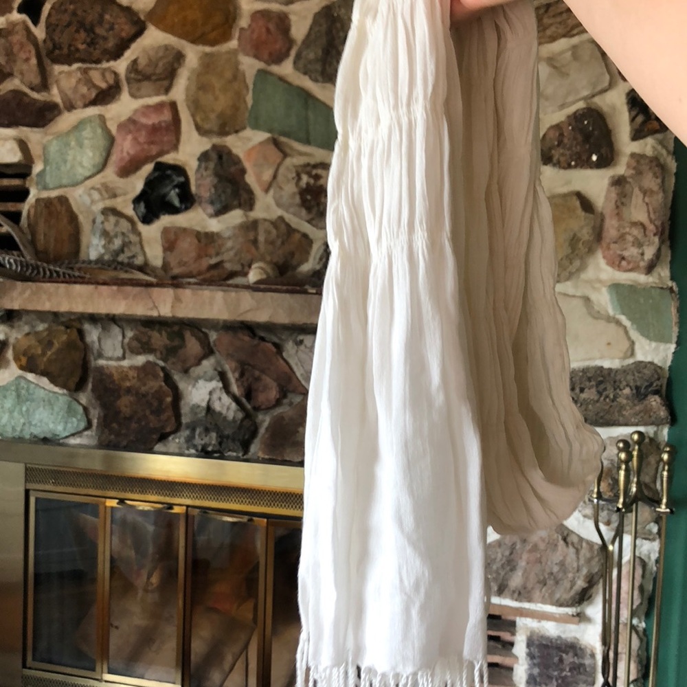 4 Style Scarves - Picture 4 of 5